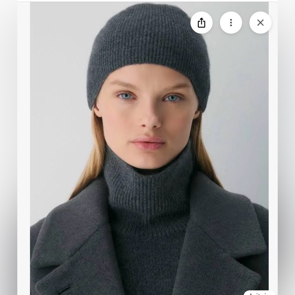 Babaton Black Knit Beanie